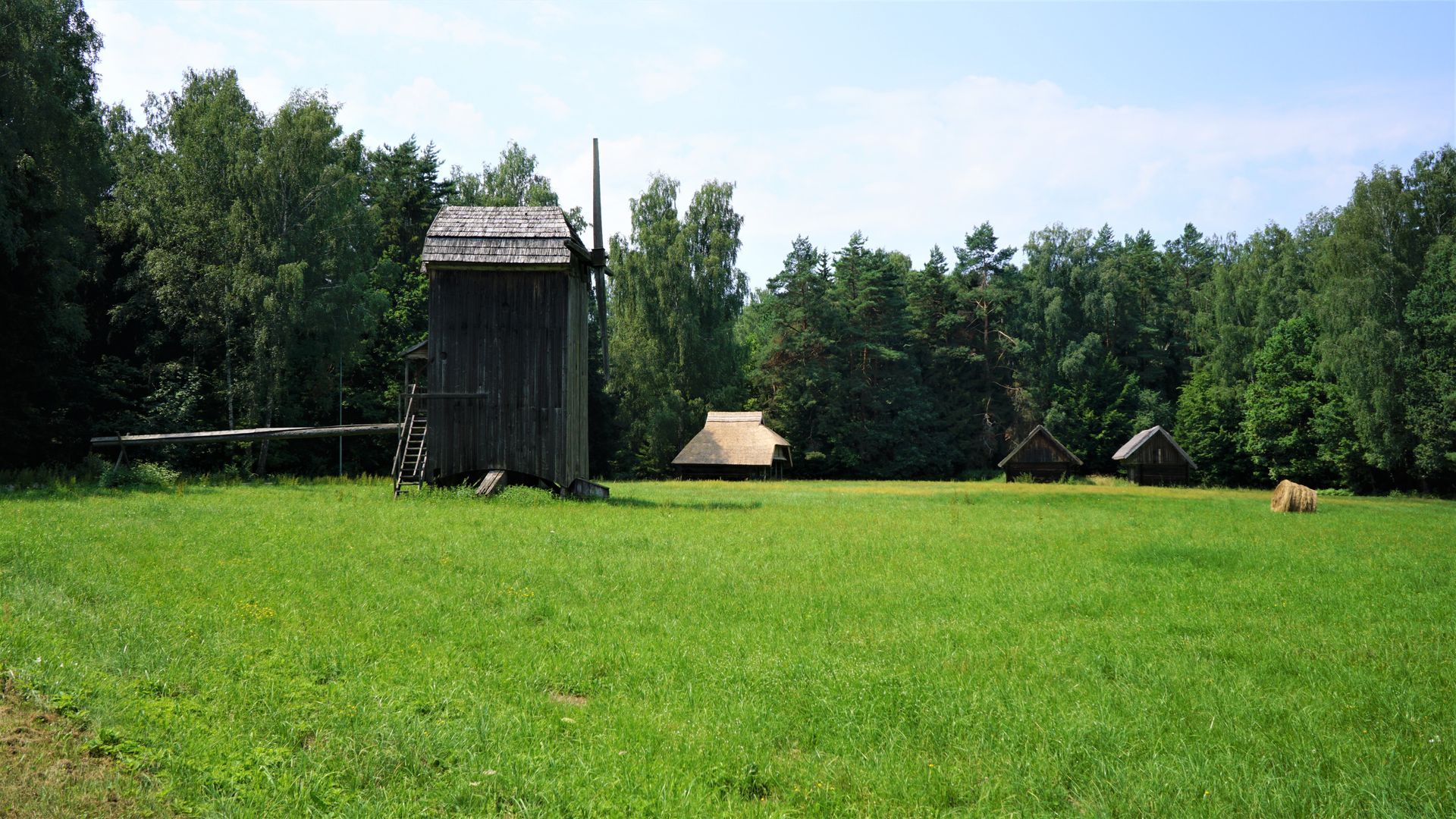 Plyniai Windmill