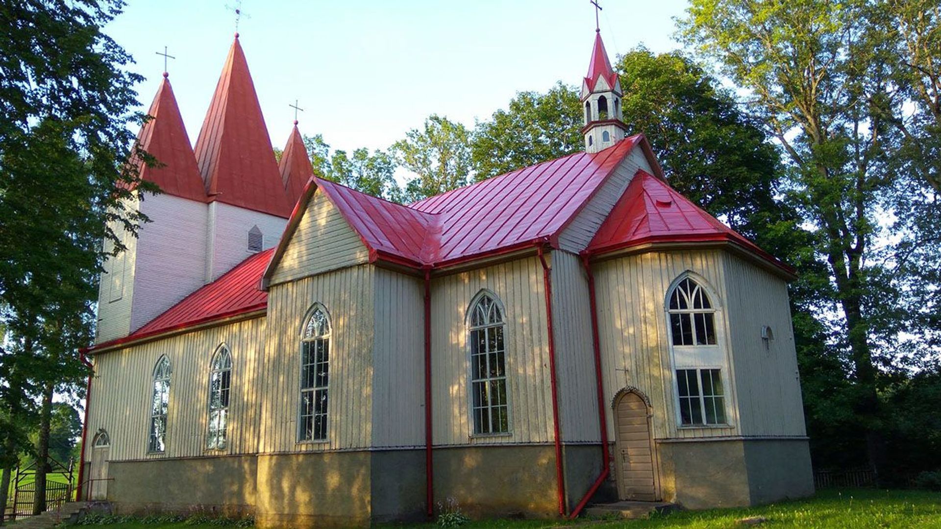 Alėjai St. Trinity Church