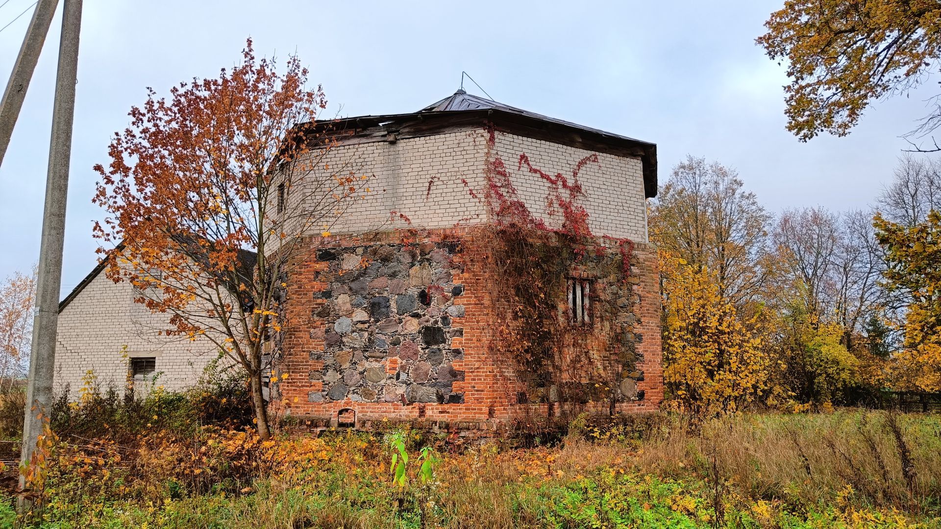 Former Stasinė Manor Windmill