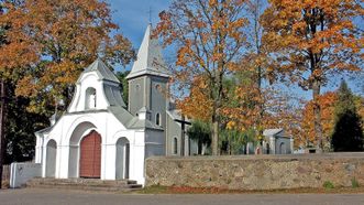 Šaukėnai St. Trinity Church