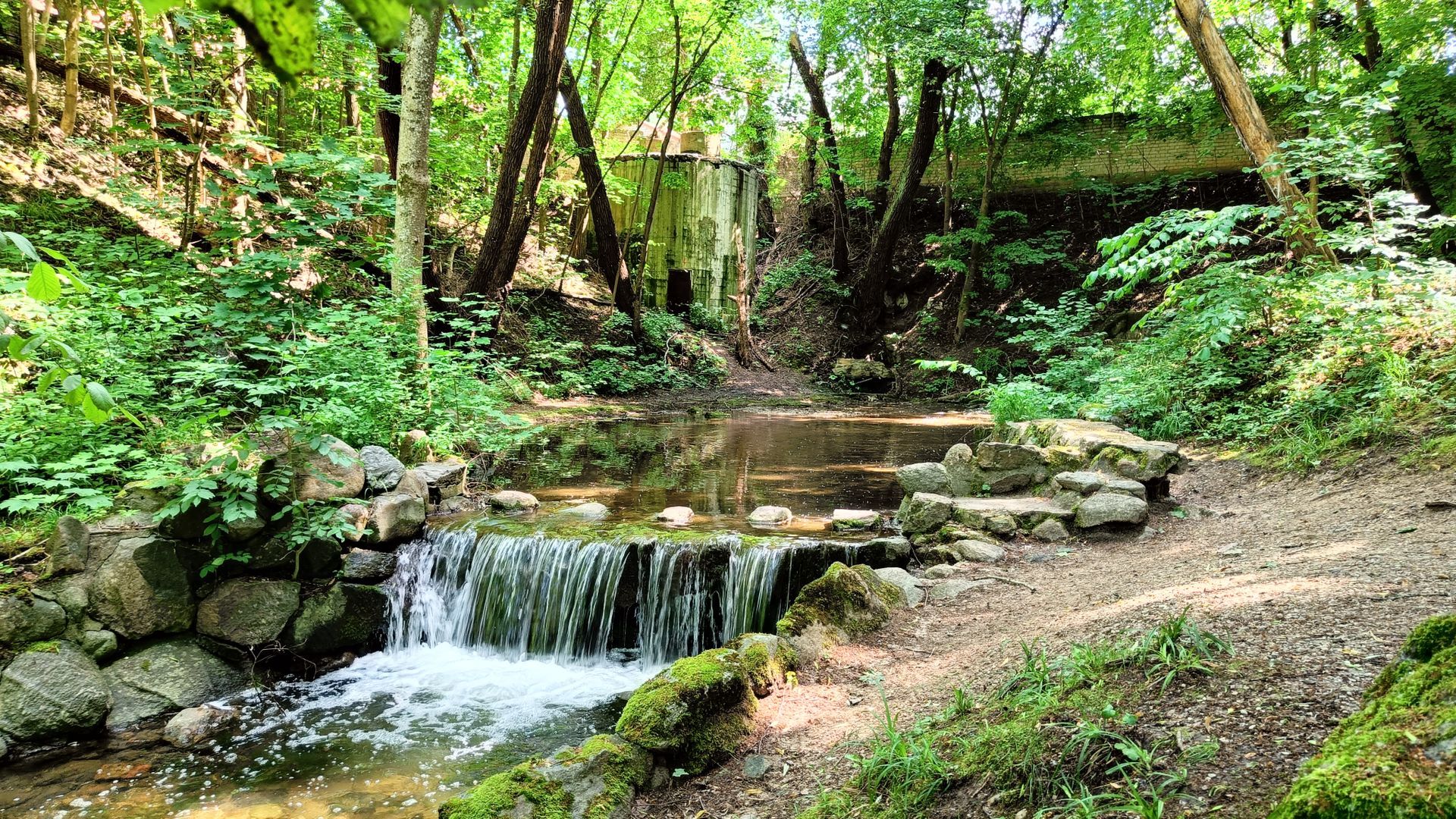 Lentvaris Manor Park Water System