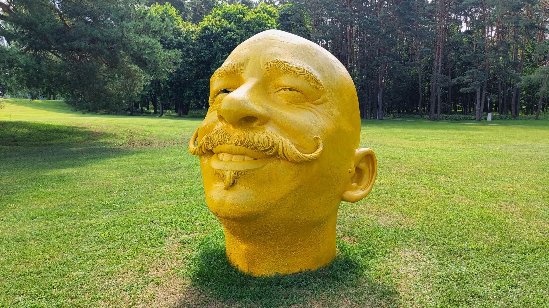 Sculpture Container