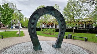 Skulptūra Svetingumo vartai