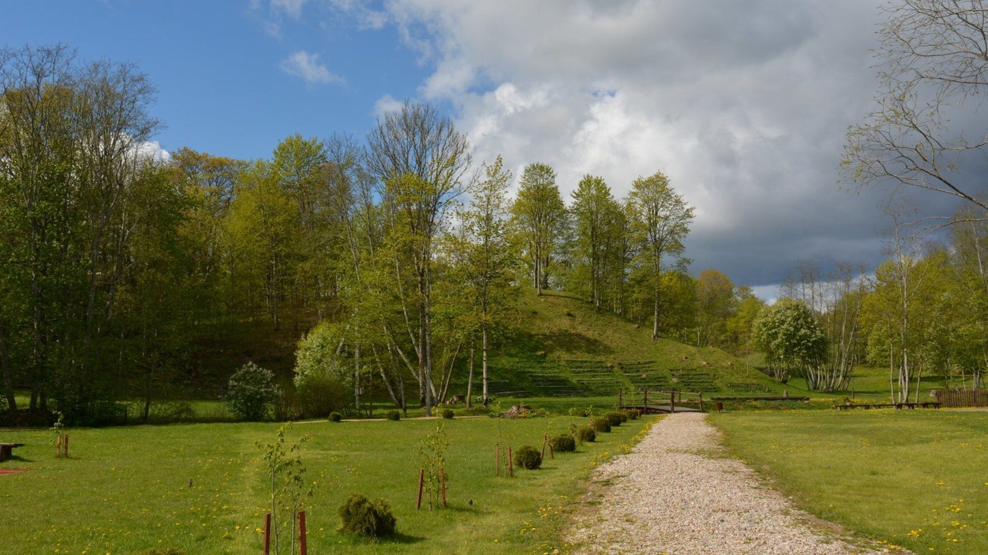 Alsėdžiai Mound