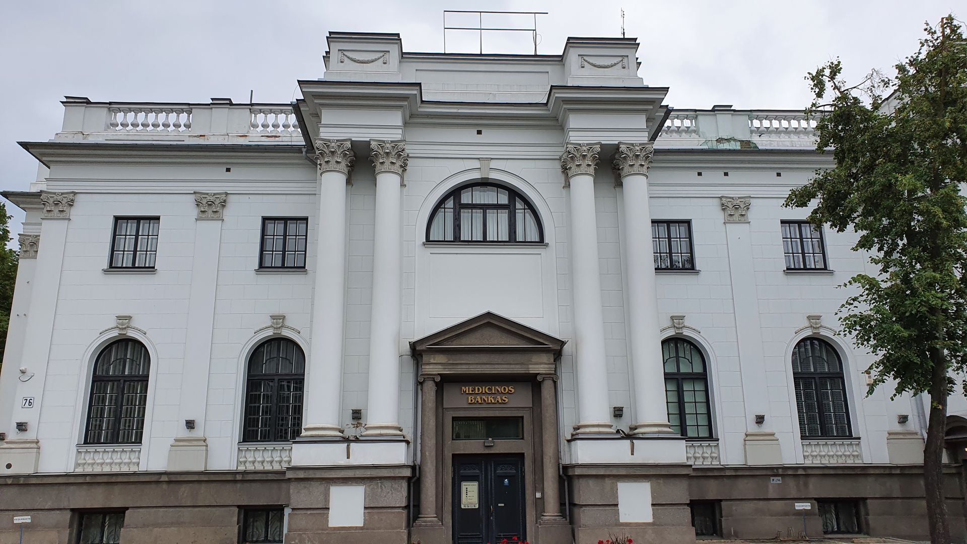 Bank Building