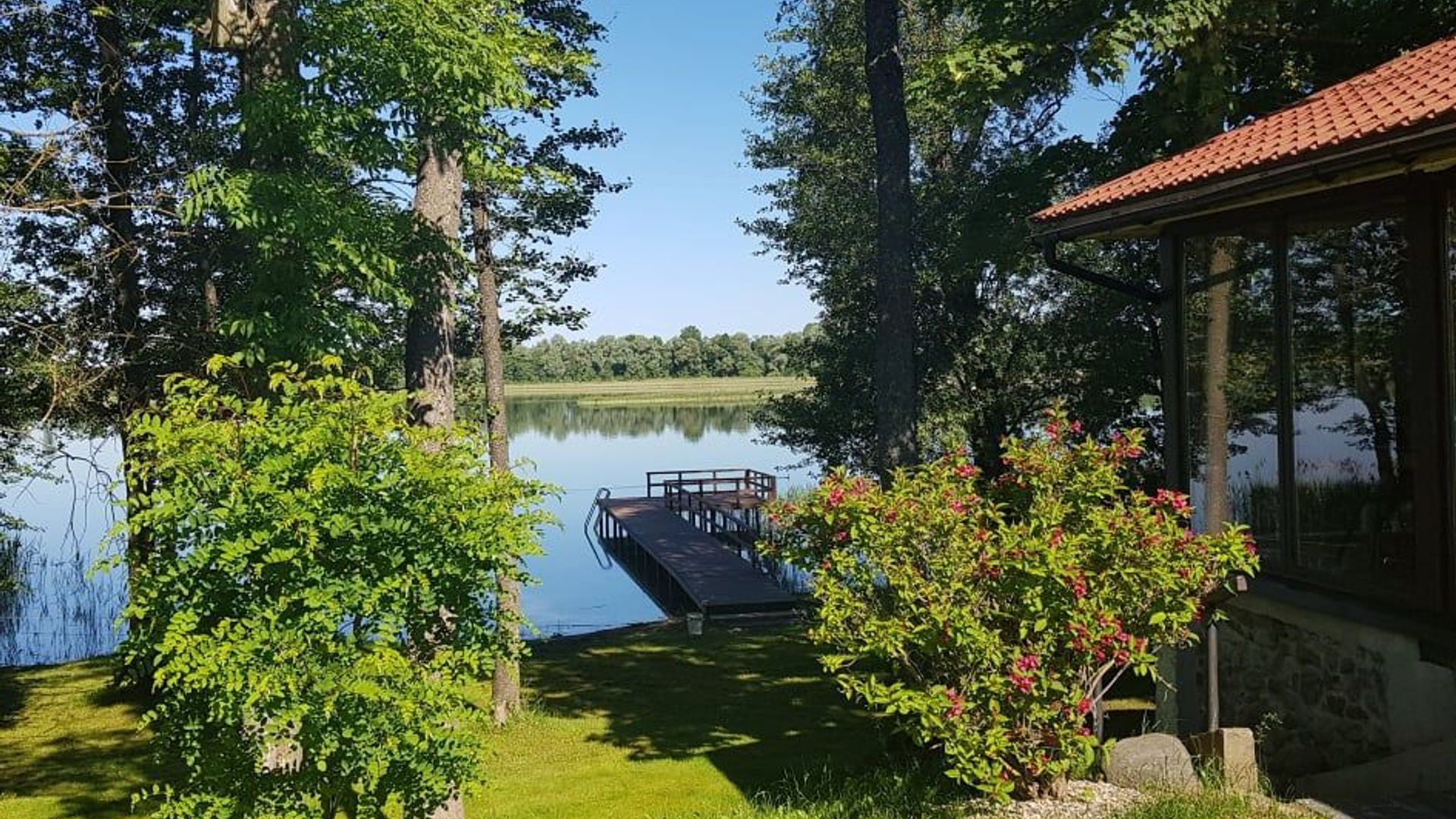 Lodge by Svėdasas Lake