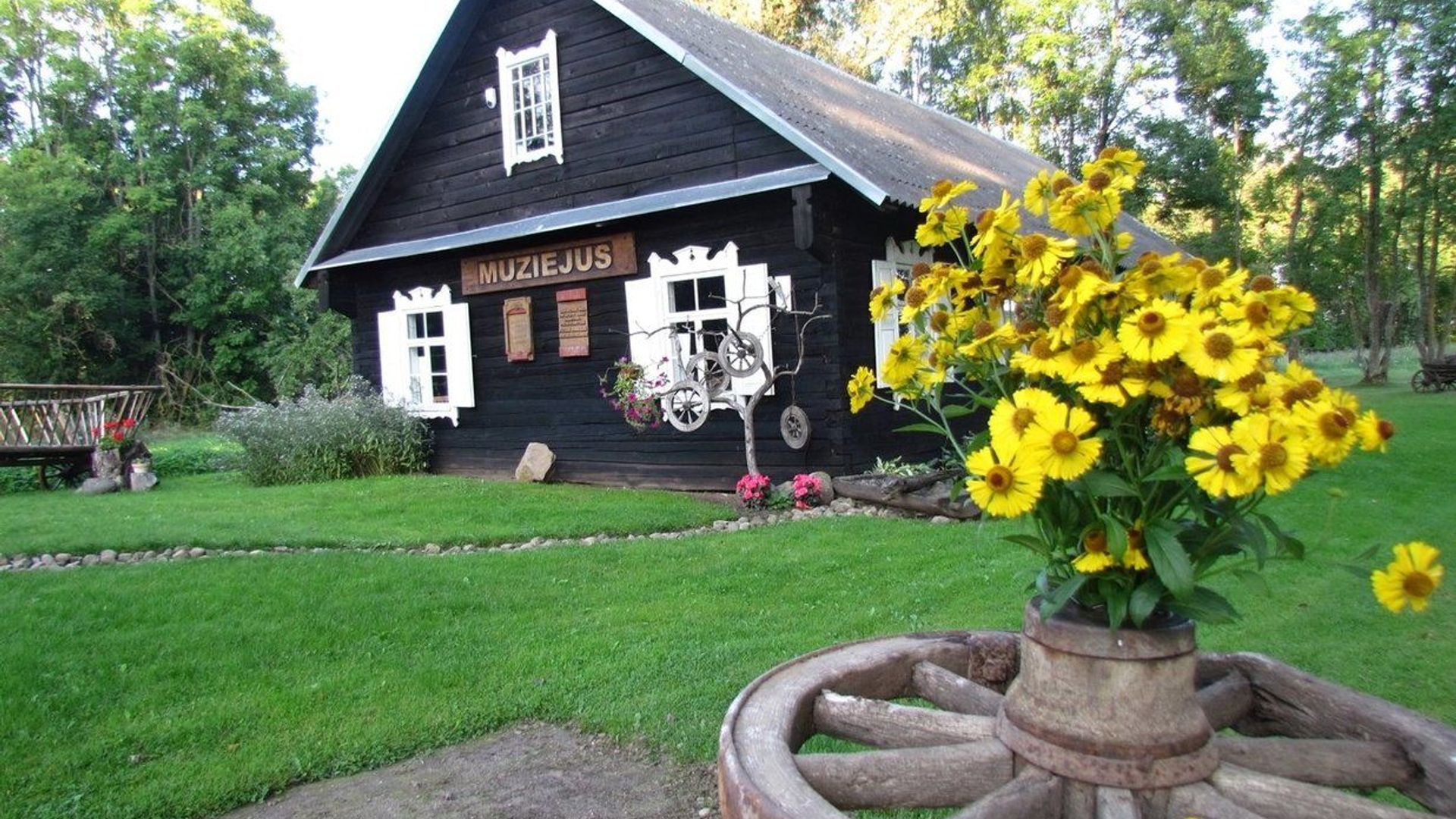 Laukminiškiai Museum