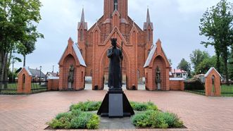 Monument to Archbishop Theophilus Matulionis