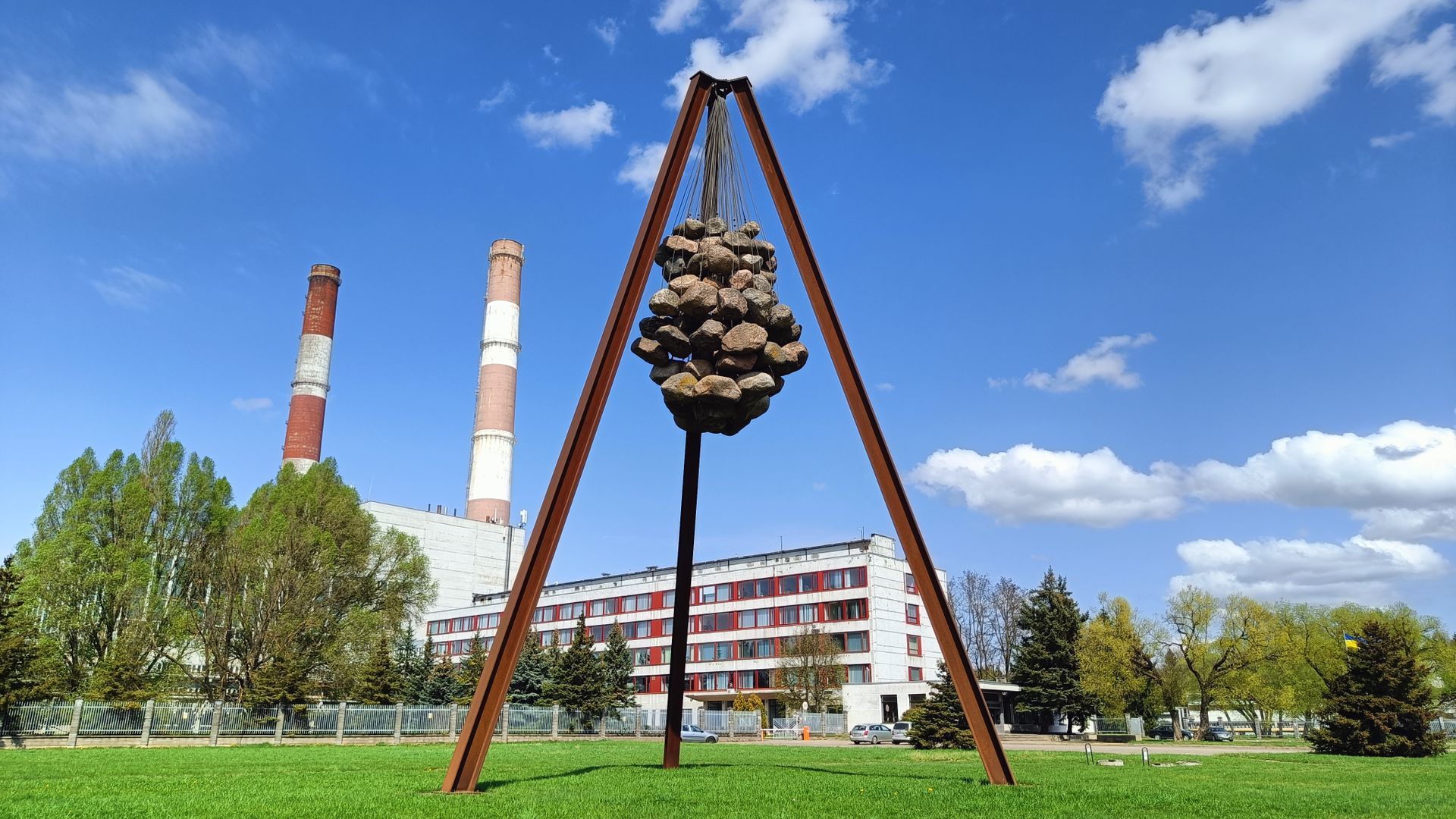 Sculpture Hanging Stones