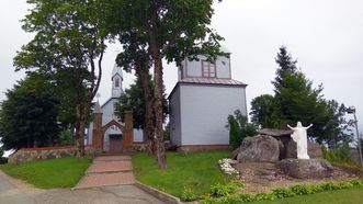Viešvėnai St. Trinity Church
