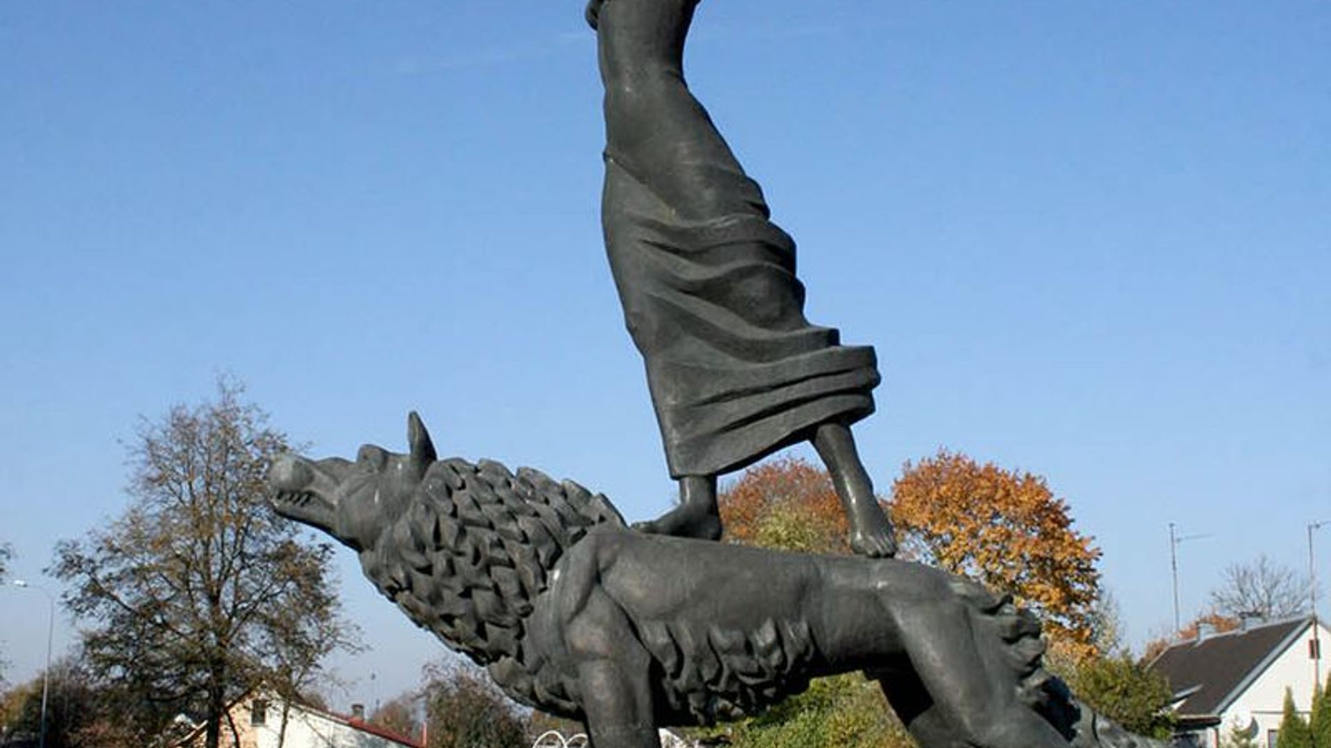 Vilkmergės statula