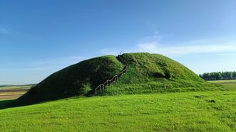 Varnupiai Mound