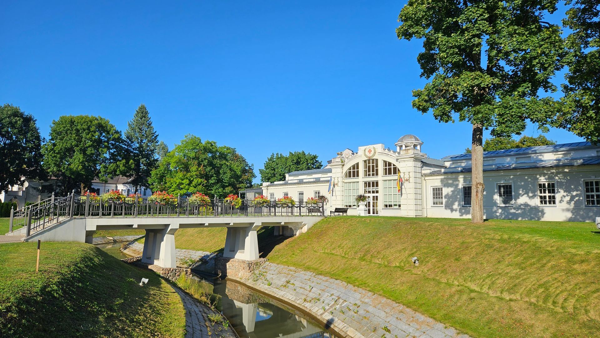 Tulpė Sanatorium Mud Spa Building