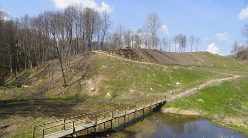 Opstainių I (Vilkyškių) piliakalnis