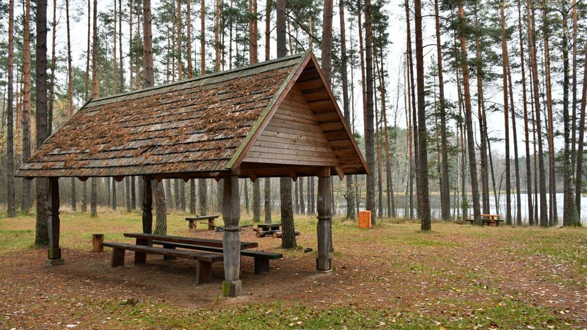 Trilypis Lake Rest Place