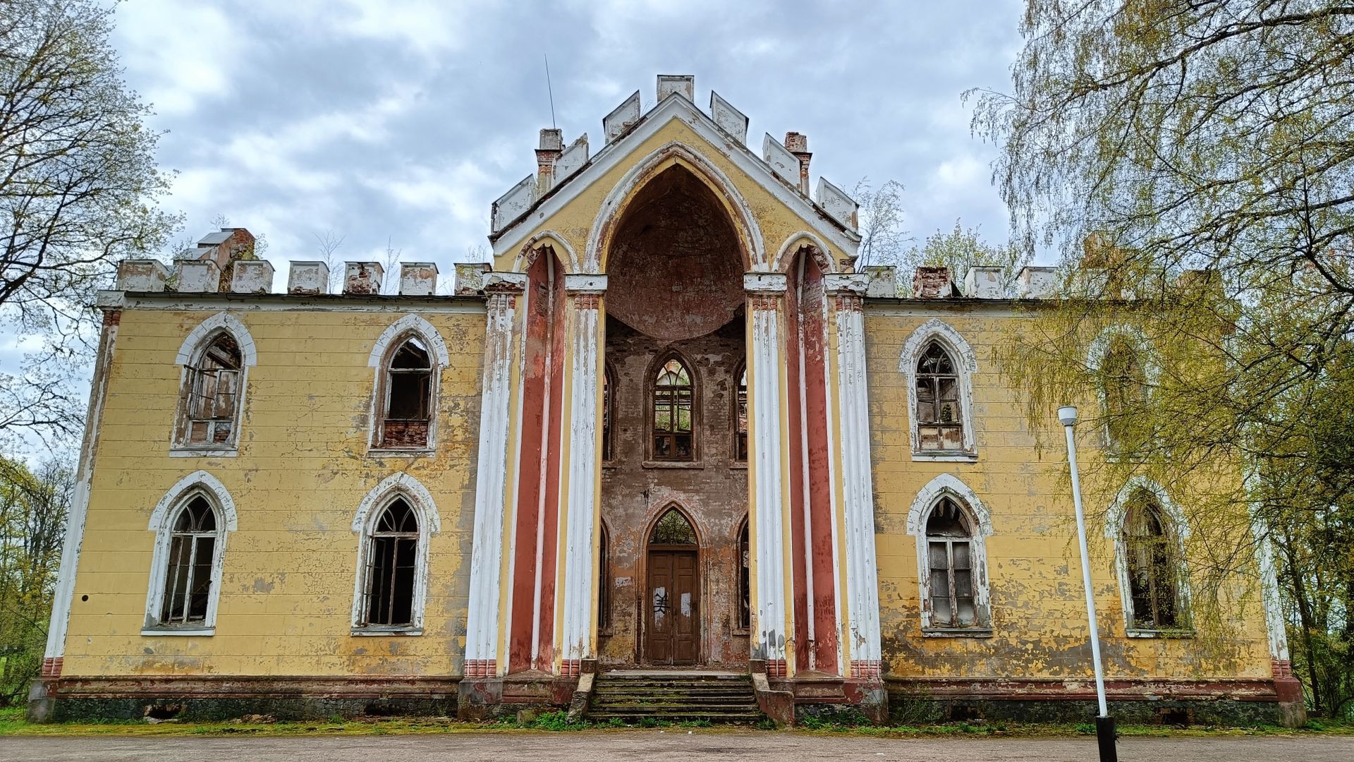 Ruins of Raudondvaris Manor