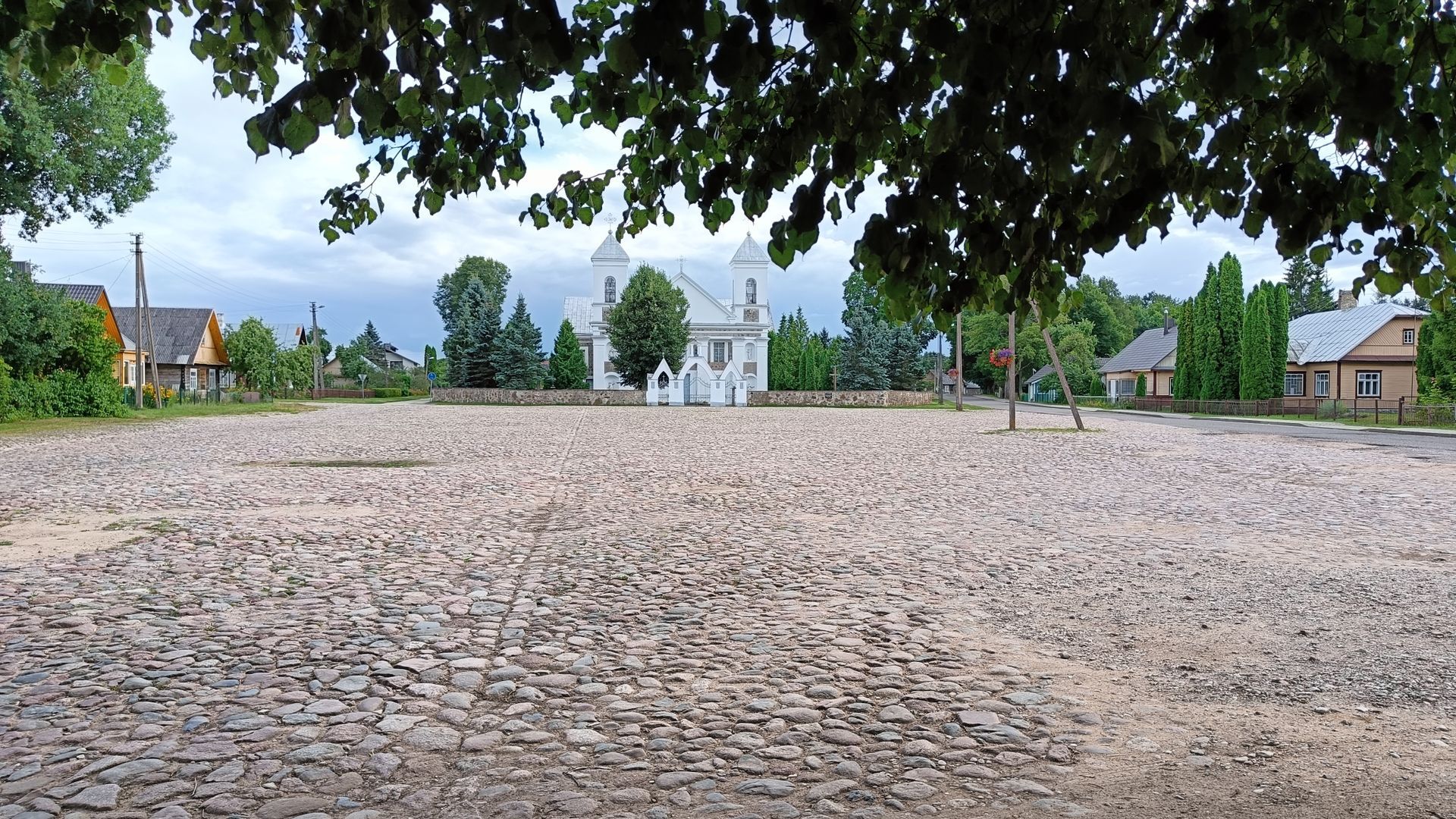 Valkininkų turgaus aikštė