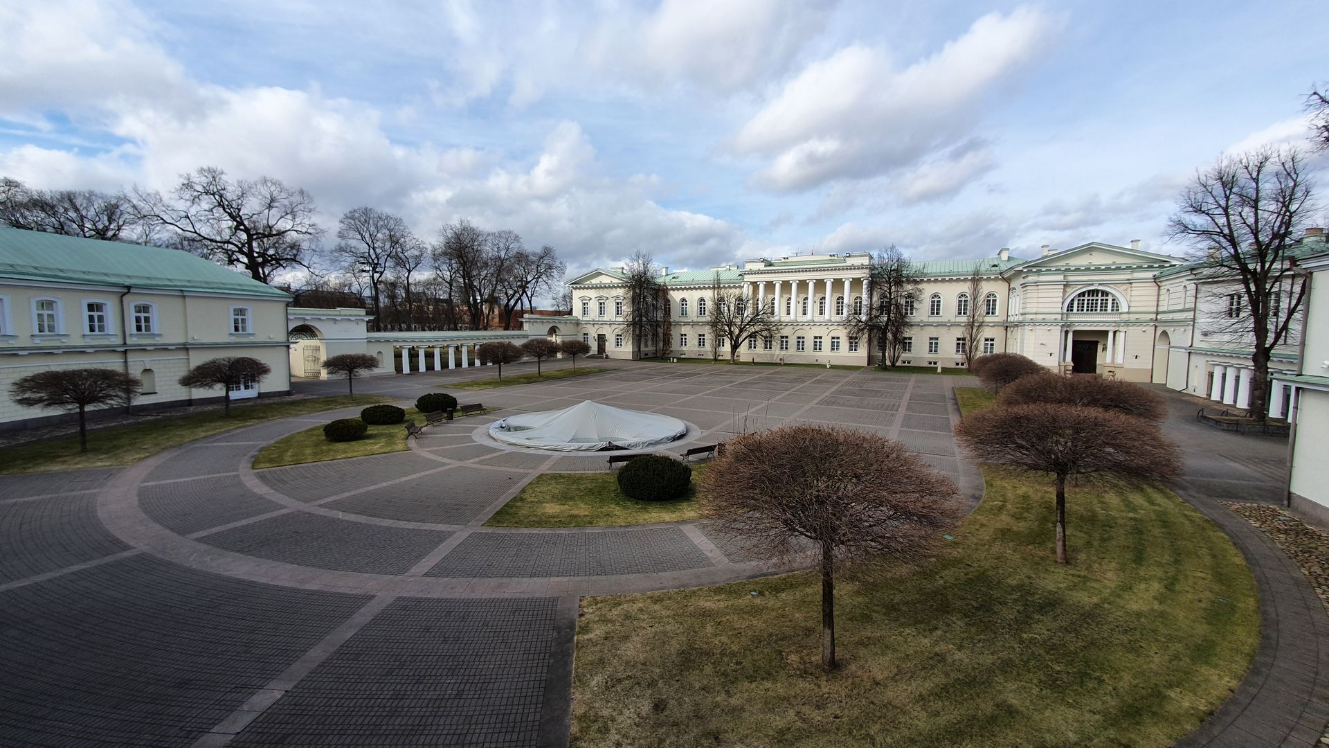 President Palace Courtyard Sight